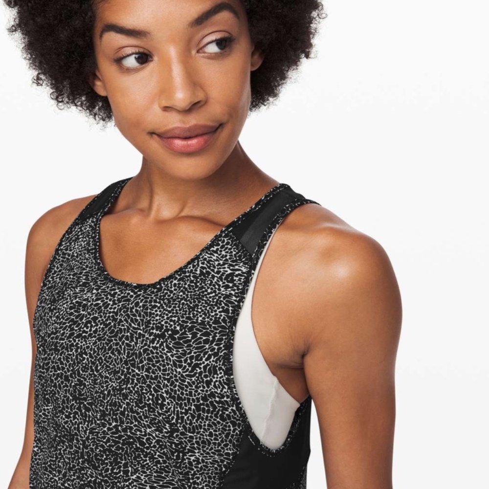 Lululemon Sculpt Tank II in Polar Shift Alpine White Black size 4 - Picture 4 of 9
